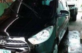 Hyundai i10 2013 AT good as new for sale 