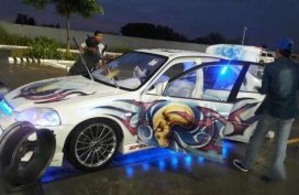 Honda Civic Vtec 1999 AT White For Sale 