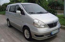 Nissan Serena white 2002 for sale