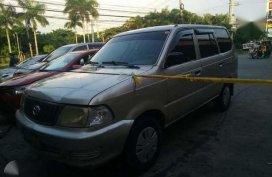 Toyota revo gL (gas 1.8)