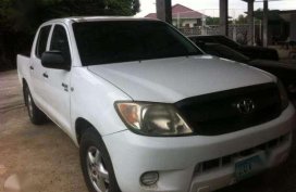 Toyota Hilux 2006 model 4X2 G standard