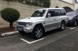 Mitsubishi Pajero Fieldmaster 2002 AT White For Sale 