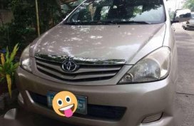 Toyota Innova E 2010 MT Beige For Sale 