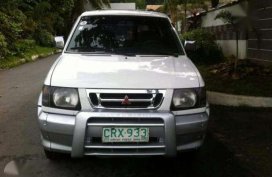 Mitsubishi Adventure 2001 4x2 AT White For Sale 