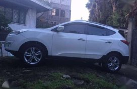 Hyundai Tucson GL 2011 MT White For Sale 