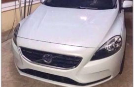 Volvo V40 14 1.6 Turbo 2013 AT Silver For Sale 