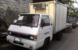 Mitsubishi L300 Ref Van Model 2000