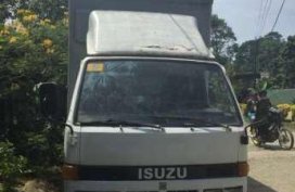 isuzu elf aluminum van