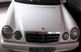 Selling this M-Benz Vintage Car