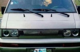 Mitsubishi L300 van 1997