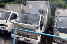 isuzu elf Aluminum van 4hf1 nkr 14ft