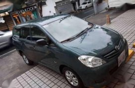 For sale Toyota Innova E automatic diesel 2010