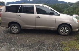 Well Maintained Toyota Innova Vvti E 2009 For Sale