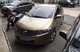 Honda City 2013 model golden for sale 