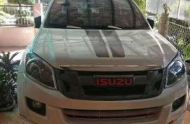 Isuzu Dmax X-series 4x2 MT 3.0 White For Sale 