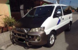 Hyundai Starex 1999 MT White Van For Sale 