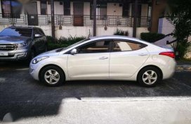2012 Hyundai Elantra like new for sale 