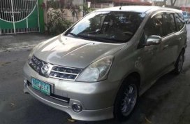 For sale good as new Nissan Livina 2009 model 