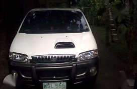 Hyundai Starex 2000 MT Van White For Sale 