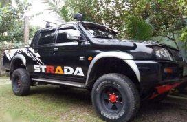 Mitsubishi Strada 2001 for sale