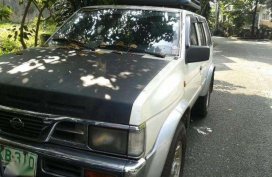 Nissan Terrano 2000 4x4 MT White For Sale 