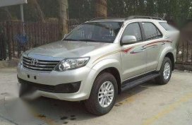 Toyota Fortuner Fresh Manual Silver For Sale 