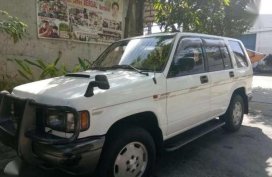 Isuzu Trooper 3.1 4x4 2005 AT White For Sale 