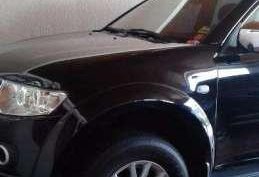 For sale good condition Mitsubishi Montero 4x4 2010 