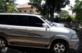 Toyota Revo SR 2004 for sale 