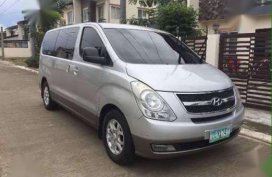 Rush sale! Hyundai Grand Starex 2008 vgt  