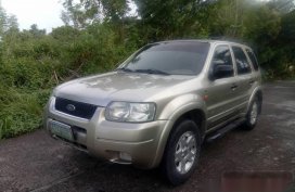 Well-maintained FORD ESCAPE XLT 2005 4x4 for sale