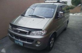 Hyundai Starex 2000 MT Beige Van For Sale 