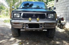 Mitsubishi Strada 1999 for sale 