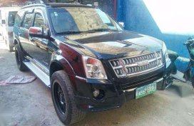Fresh Isuzu Alterra 2011 3.0 AT Black For Sale 