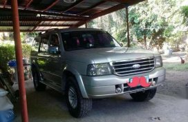 Ford Everest 2005 LIKE NEW FOR SALE