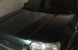 Ford Escape 2004 model AT 4x4 FOR SALE