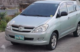 Toyota Innova 2008 Diesel Blue SUV For Sale 