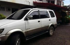 Isuzu Crosswind 2012 white for sale
