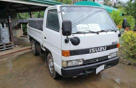 LIKE NEW ISUZU ELF FOR SALE