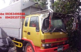 For sale like new Isuzu Forward wing van