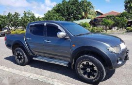 Mitsubishi Strada 4X4 like new for sale