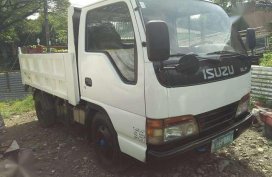For sale 2008 Isuzu Elf minidump 4hf1 NKR double cab truck