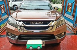 FOR SALE: ISUZU MU-X 2.5D 2015