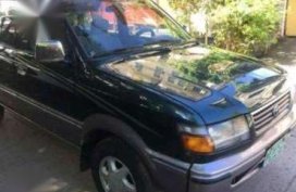 Toyota Revo model 2000 super sariwa for sale