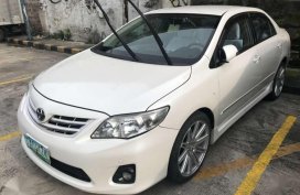 2012 Toyota Corolla Altis 1.6V Automatic White For Sale 