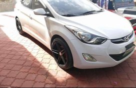 For sale Hyundai Elantra 2013 dec model manual