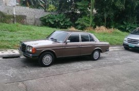 Mercedes-benz W123 200 1983 for sale