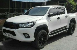 Toyota Hilux G 2016model Manual 2.4 engine for sale