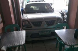 Mitsubishi Adventure 2005 model glx for sale