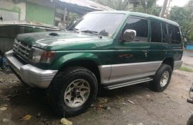 Mitsubishi Pajero exceed green for sale